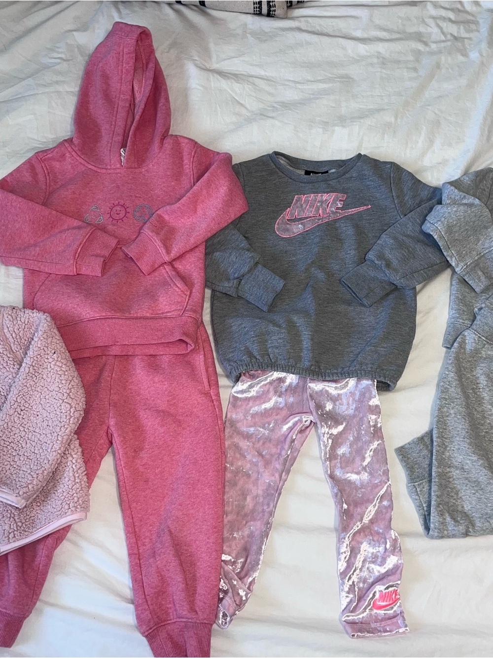 Nike GAP girls 3T pink and grey matching sweatsuits and Sherpa jacket for fall